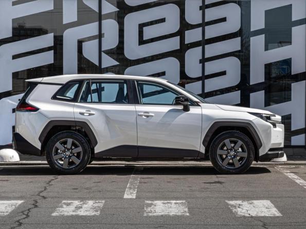 Toyota RAV4 VI (XA60) с пробегом 2026 года, цена 4 579 000 рублей, 50 км, внедорожник, Автокод Объявления