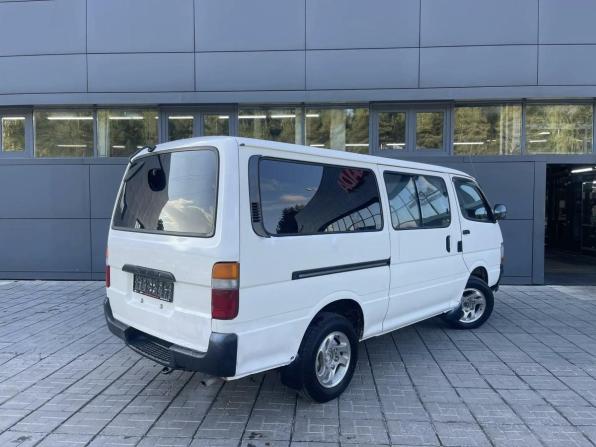 Toyota HiAce H100 с пробегом 2002 года, цена 690 000 рублей, 312000 км, минивэн, Автокод Объявления