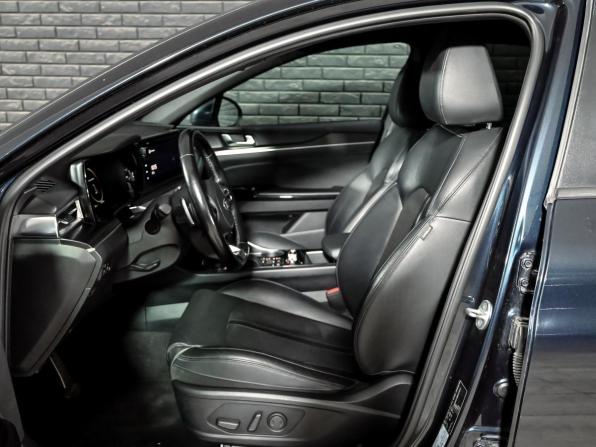 Kia K5 III с пробегом 2021 года, цена 2 600 000 рублей, 136153 км, седан, Автокод Объявления