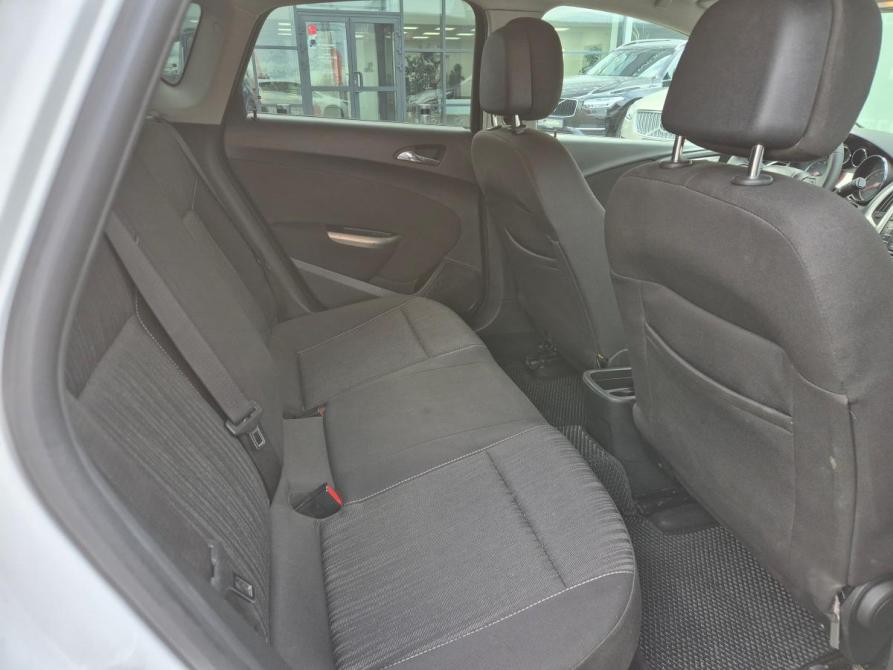 Opel Astra J Екатеринбург  - изображение 8