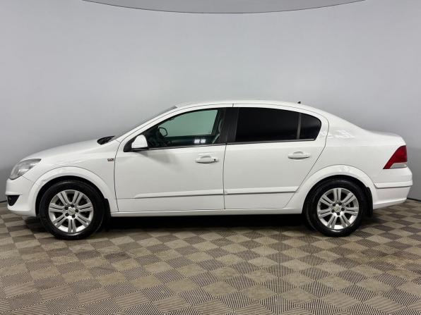 Opel Astra H Рестайлинг с пробегом 2010 года, цена 640 000 рублей, 174585 км, седан, Автокод Объявления