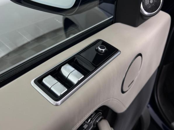 Land Rover Range Rover IV Рестайлинг с пробегом 2020 года, цена 6 150 000 рублей, 129543 км, внедорожник, Автокод Объявления