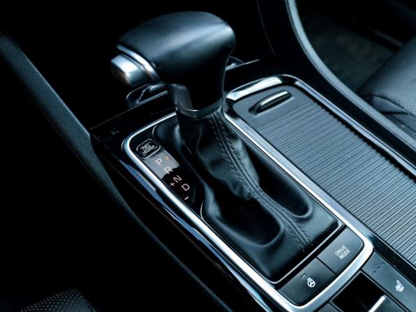 Kia Optima IV Рестайлинг с пробегом 2018 года, цена 1 890 000 рублей, 116207 км, седан, Автокод Объявления
