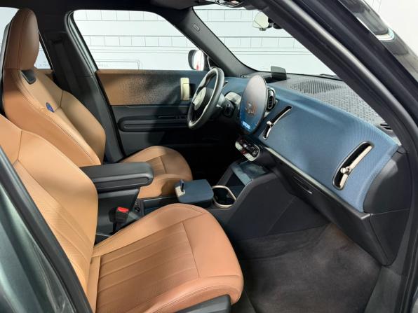 Mini Countryman III с пробегом 2024 года, цена 5 299 000 рублей, 18125 км, внедорожник, Автокод Объявления