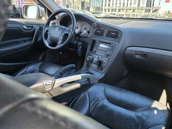 Volvo XC70 I Рестайлинг с пробегом 2007 года, цена 759 000 рублей, 309198 км, универсал, Автокод Объявления