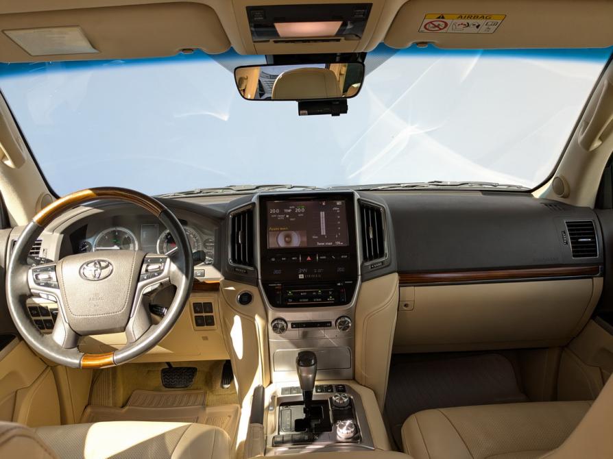 Toyota Land Cruiser 200 Series Рестайлинг 2 Москва  - изображение 17