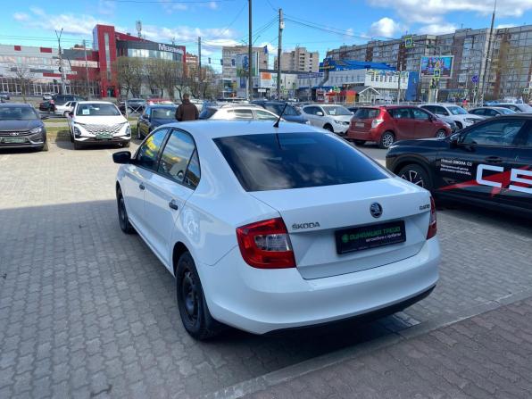 Skoda Rapid I с пробегом 2015 года, цена 745 000 рублей, 210076 км, лифтбек, Автокод Объявления