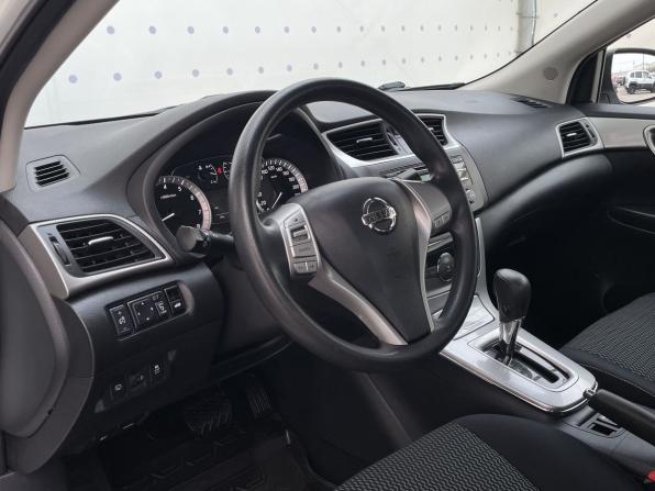 Nissan Sentra VII (B17) с пробегом 2014 года, цена 950 000 рублей, 144232 км, седан, Автокод Объявления