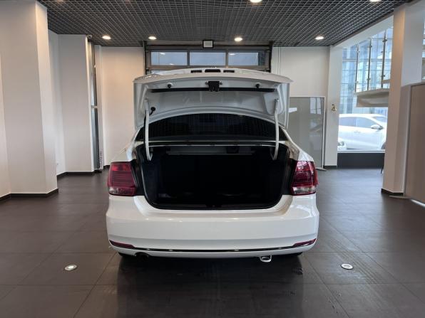 Volkswagen Polo V Рестайлинг с пробегом 2017 года, цена 1 275 000 рублей, 139099 км, седан, Автокод Объявления