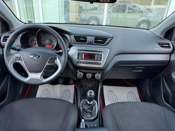 Kia Rio III Рестайлинг с пробегом 2016 года, цена 795 000 рублей, 236480 км, седан, Автокод Объявления