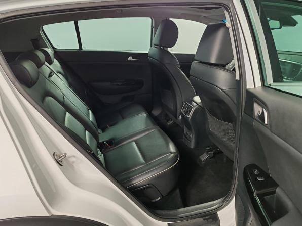 Kia Sportage IV Рестайлинг с пробегом 2020 года, цена 2 475 000 рублей, 131975 км, внедорожник, Автокод Объявления