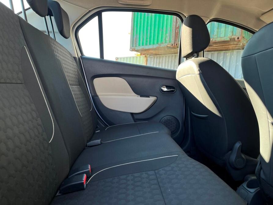 Renault Logan II Санкт-Петербург  - изображение 9