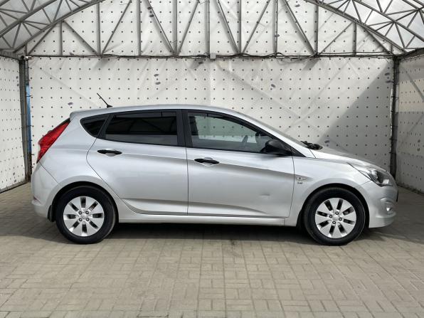 Hyundai Solaris I Рестайлинг с пробегом 2016 года, цена 900 000 рублей, 151816 км, хэтчбек, Автокод Объявления