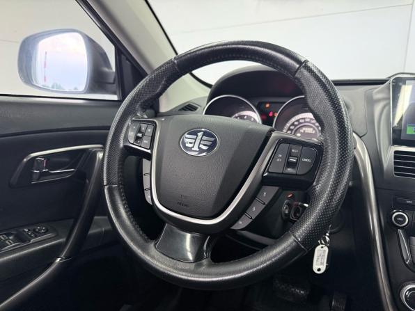 FAW Besturn X80 I Рестайлинг с пробегом 2018 года, цена 979 000 рублей, 135890 км, внедорожник, Автокод Объявления