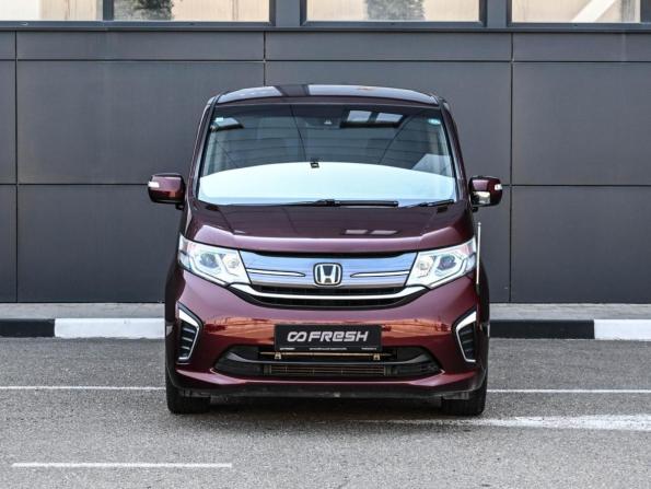 Honda Stepwgn V с пробегом 2017 года, цена 1 899 000 рублей, 92457 км, минивэн, Автокод Объявления