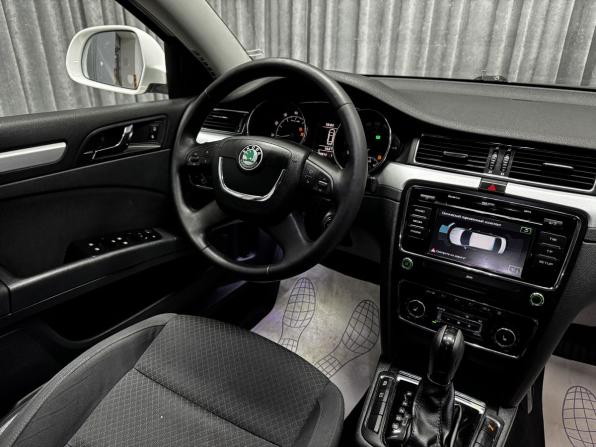 Skoda Superb II с пробегом 2012 года, цена 1 030 000 рублей, 280800 км, лифтбек, Автокод Объявления