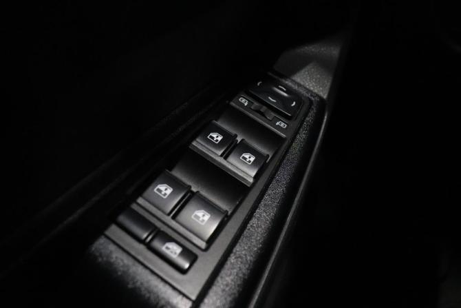 Lada (ВАЗ) Vesta I с пробегом 2019 года, цена 1 231 000 рублей, 90587 км, универсал, Автокод Объявления