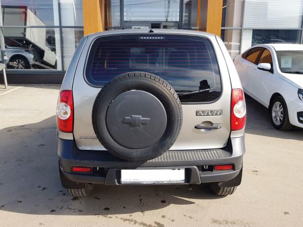 Chevrolet Niva I Рестайлинг с пробегом 2015 года, цена 585 000 рублей, 167700 км, внедорожник, Автокод Объявления