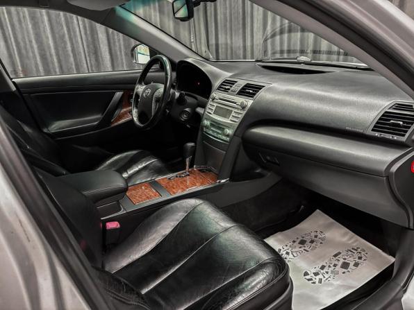 Toyota Camry VI (XV40) Рестайлинг с пробегом 2011 года, цена 1 220 000 рублей, 235252 км, седан, Автокод Объявления