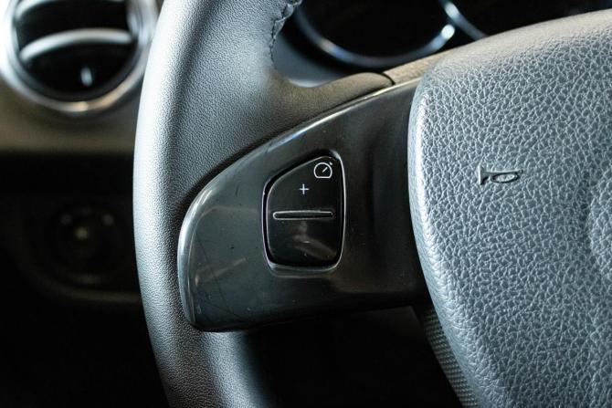 Renault Sandero II с пробегом 2016 года, цена 990 000 рублей, 185236 км, хэтчбек, Автокод Объявления