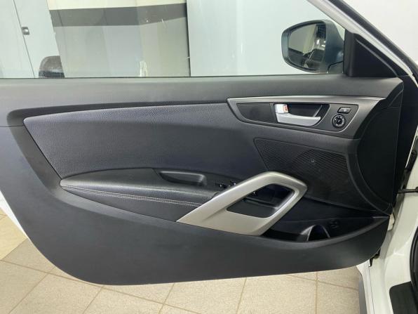 Hyundai Veloster I с пробегом 2015 года, цена 1 249 000 рублей, 144000 км, хэтчбек, Автокод Объявления