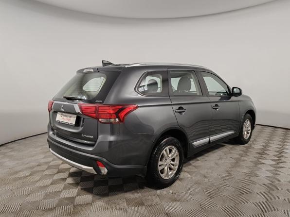 Mitsubishi Outlander III Рестайлинг 3 с пробегом 2018 года, цена 1 419 000 рублей, 310235 км, внедорожник, Автокод Объявления