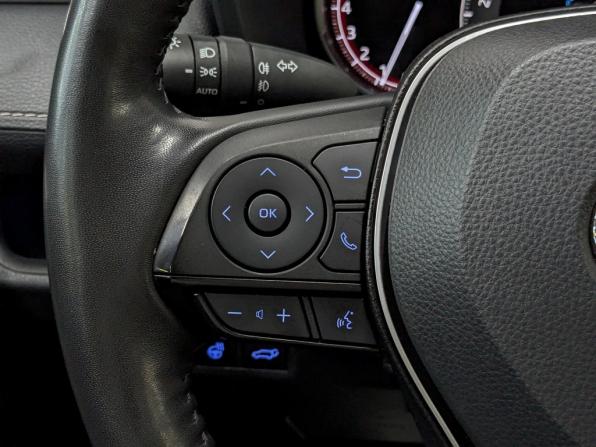 Toyota RAV4 V (XA50) с пробегом 2022 года, цена 3 890 000 рублей, 39291 км, внедорожник, Автокод Объявления