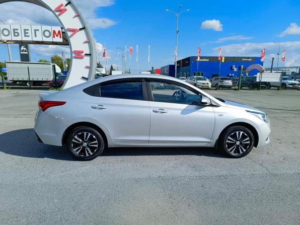 Hyundai Solaris II с пробегом 2019 года, цена 1 184 995 рублей, 156957 км, седан, Автокод Объявления