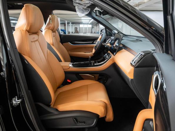 Geely Atlas II с пробегом 2025 года, цена 3 220 000 рублей, 79 км, внедорожник, Автокод Объявления