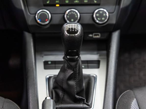 Skoda Octavia III (A7) Рестайлинг с пробегом 2018 года, цена 1 538 000 рублей, 122941 км, лифтбек, Автокод Объявления
