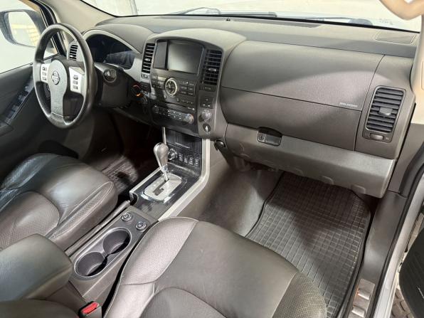 Nissan Pathfinder III Рестайлинг с пробегом 2010 года, цена 1 499 800 рублей, 227000 км, внедорожник, Автокод Объявления