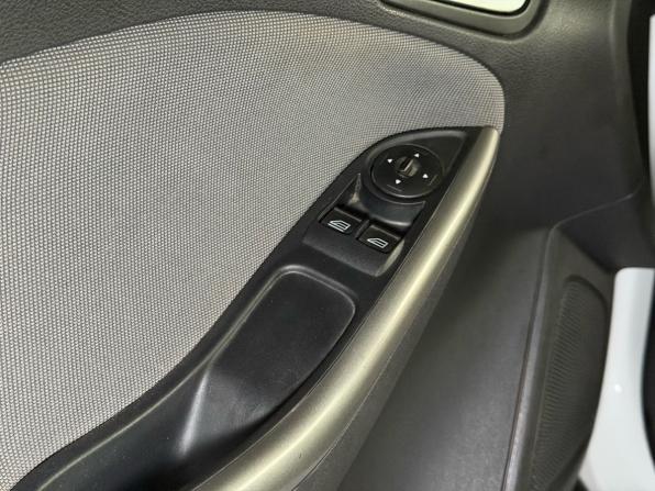 Ford Focus III с пробегом 2012 года, цена 699 000 рублей, 178235 км, хэтчбек, Автокод Объявления