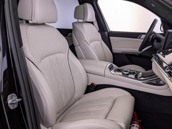 BMW X7 I (G07) Рестайлинг с пробегом 2024 года, цена 14 650 000 рублей, 13652 км, внедорожник, Автокод Объявления