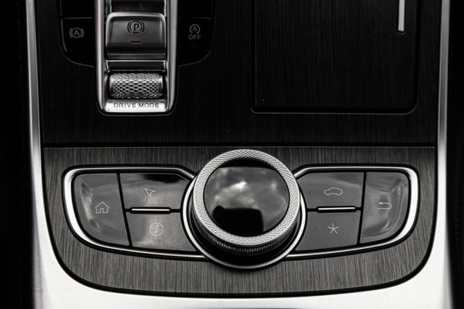 Hongqi H9 I с пробегом 2023 года, цена 4 700 000 рублей, 2800 км, седан, Автокод Объявления