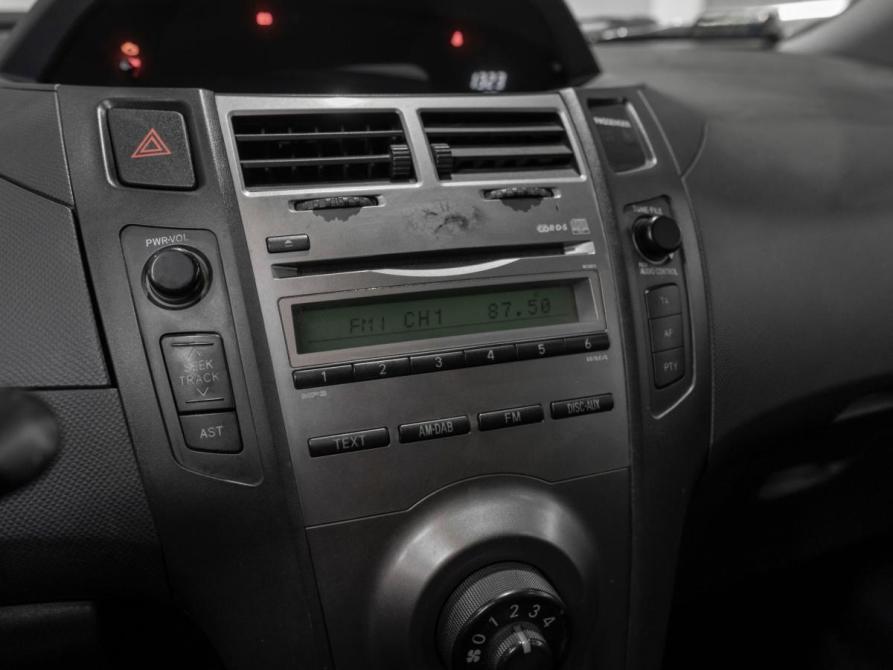 Toyota Yaris II Рестайлинг Москва  - изображение 16
