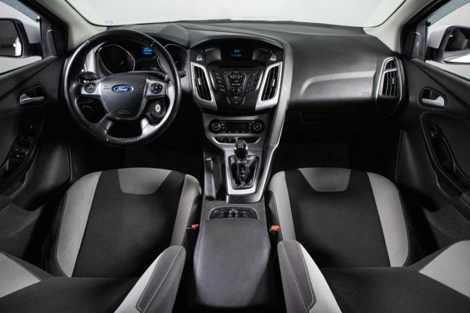 Ford Focus III с пробегом 2013 года, цена 649 000 рублей, 275000 км, хэтчбек, Автокод Объявления