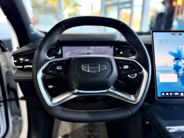 Geely Preface I с пробегом 2025 года, цена 2 850 000 рублей, 282 км, седан, Автокод Объявления