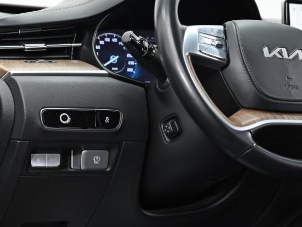 Kia K9 II (RJ) Рестайлинг с пробегом 2022 года, цена 4 699 000 рублей, 39000 км, седан, Автокод Объявления