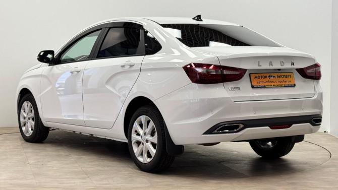 Lada (ВАЗ) Vesta I Рестайлинг (NG) с пробегом 2024 года, цена 1 419 000 рублей, 25609 км, седан, Автокод Объявления