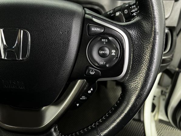 Honda Stepwgn V с пробегом 2016 года, цена 2 150 000 рублей, 163551 км, минивэн, Автокод Объявления