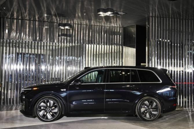 Новый Li Auto (Lixiang) L9 I Рестайлинг 2026 года, цена 11 990 000 рублей, внедорожник, Автокод Объявления