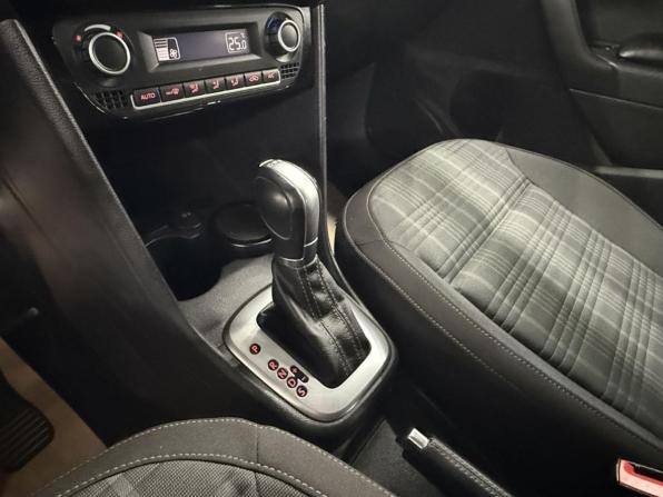 Volkswagen Polo V Рестайлинг с пробегом 2017 года, цена 1 098 800 рублей, 158750 км, седан, Автокод Объявления