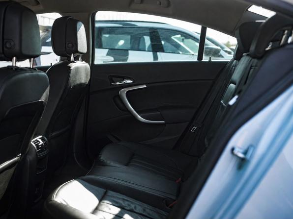 Opel Insignia I Рестайлинг с пробегом 2013 года, цена 1 050 000 рублей, 160861 км, седан, Автокод Объявления