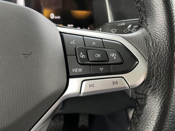 Volkswagen Lavida III Рестайлинг с пробегом 2023 года, цена 2 468 000 рублей, 13799 км, седан, Автокод Объявления