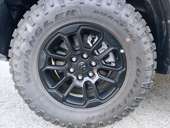 Ram 1500 V Рестайлинг с пробегом 2025 года, цена 9 499 900 рублей, 1200 км, offers.body_type.unknown, Автокод Объявления