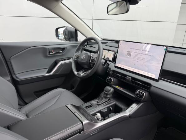 Toyota Wildlander II с пробегом 2026 года, цена 4 590 000 рублей, 5 км, внедорожник, Автокод Объявления