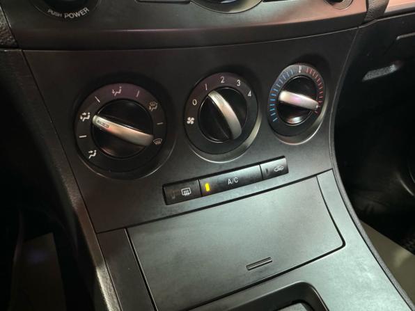 Mazda 3 II (BL) Рестайлинг с пробегом 2012 года, цена 1 160 000 рублей, 161604 км, седан, Автокод Объявления