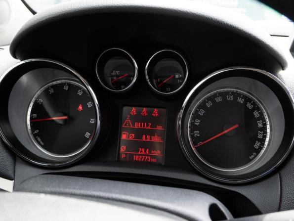 Opel Mokka I с пробегом 2014 года, цена 1 195 000 рублей, 182773 км, внедорожник, Автокод Объявления
