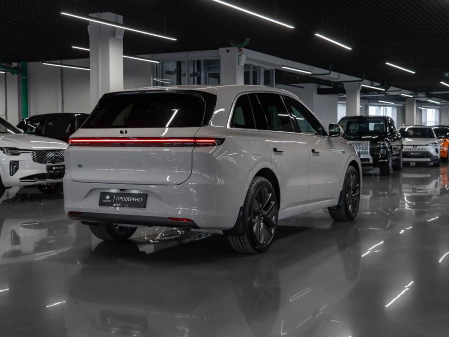 Li Auto (Lixiang) L6 Москва  - изображение 5