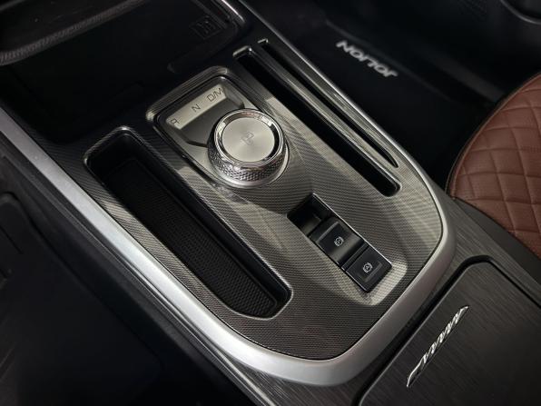 Haval Jolion I Рестайлинг с пробегом 2024 года, цена 2 170 000 рублей, 25565 км, внедорожник, Автокод Объявления